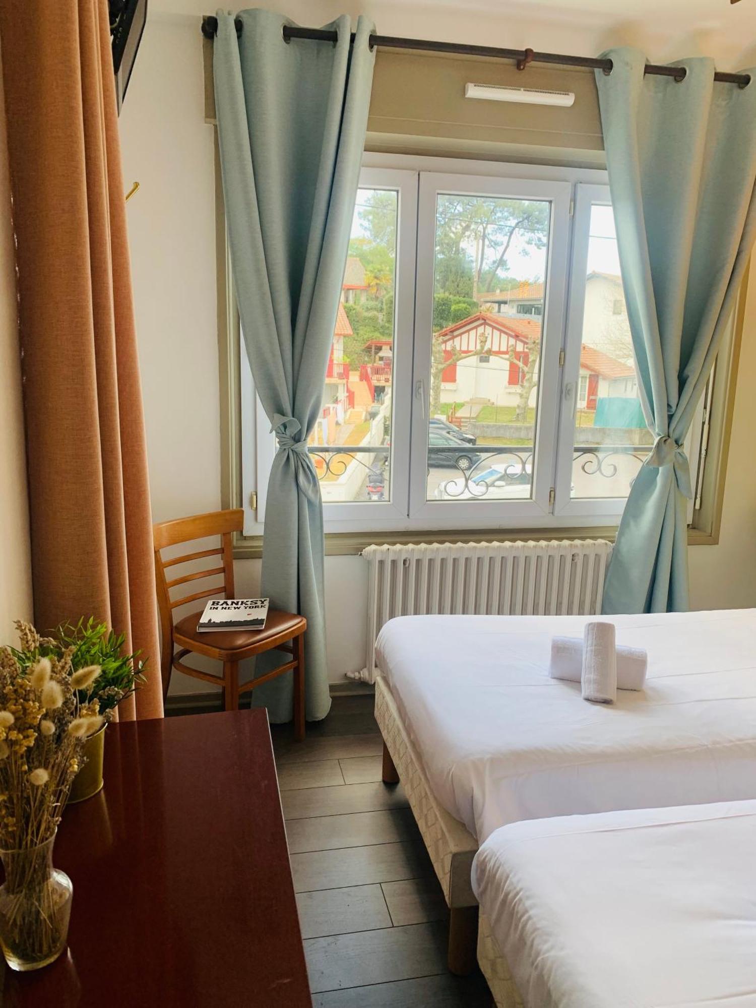Hotel Fine Anglet Buitenkant foto